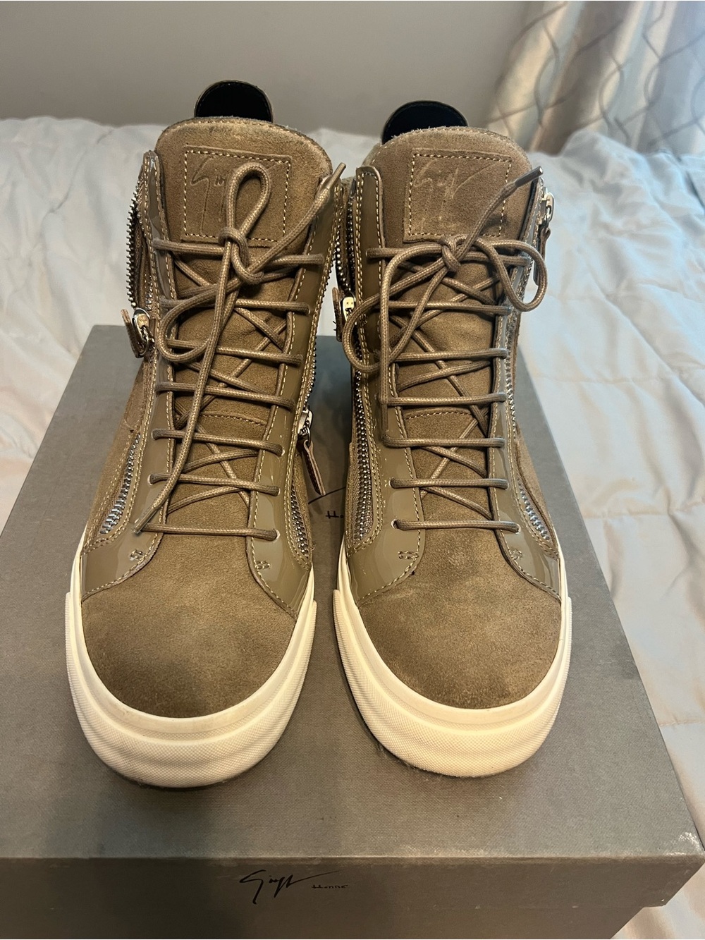 Giuseppe Zanotti Olive
Suede Sneaker Size Men EU 40